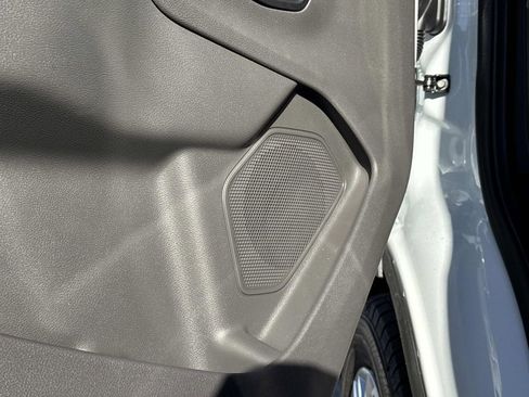 New 2026 Ford Transit 250 148 Medium Roof w/ Exterior Upgrade Package image 18