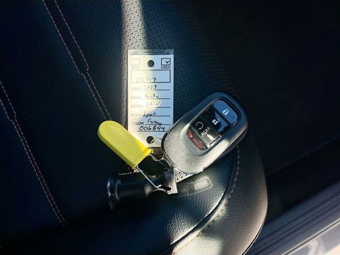 Used 2025 Honda CR-V Sport-L image 33