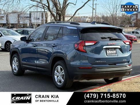 Used 2024 GMC Terrain SLE w/ Driver Convenience Package image 5