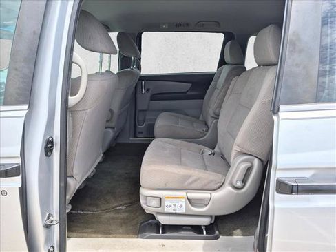 Used 2014 Honda Odyssey LX image 19