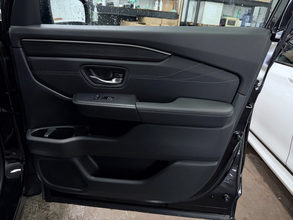 New 2026 Honda Pilot Touring image 17