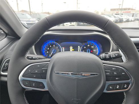 New 2026 Chrysler Pacifica Select image 32