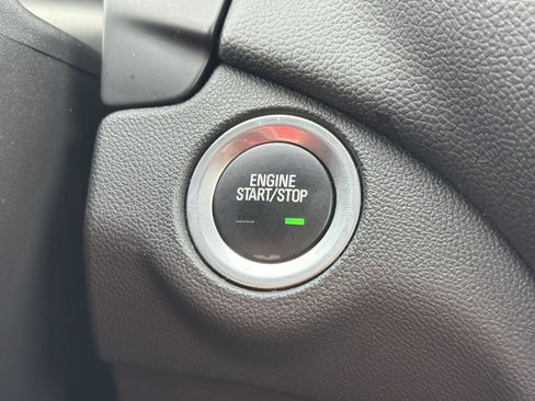 Used 2024 Chevrolet Equinox LT AWD/4WD image 13
