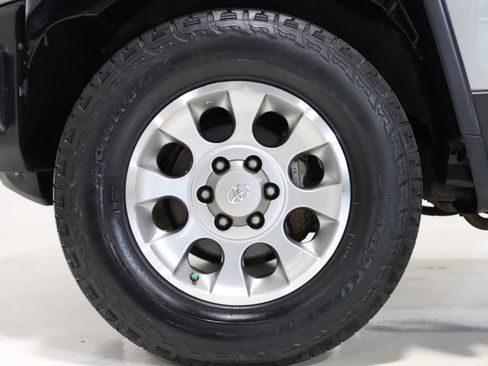 Used 2012 Toyota FJ Cruiser 4WD w/ Upgrade Pkg image 64