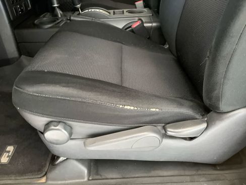 Used 2009 Toyota FJ Cruiser 4WD image 12