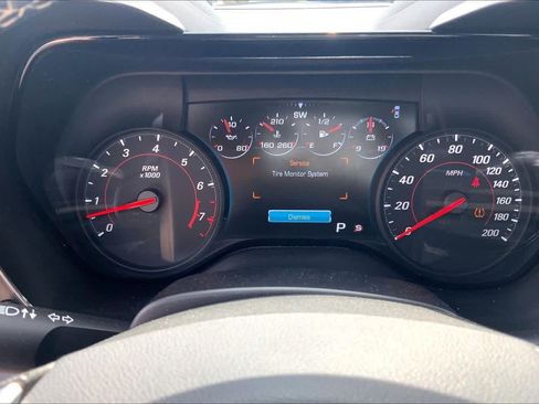 Used 2017 Chevrolet Camaro SS RWD image 25