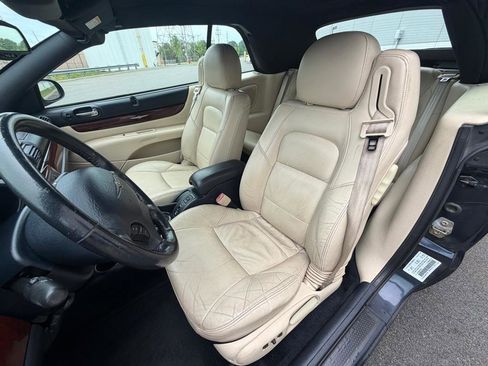Used 2002 Chrysler Sebring Limited FWD image 22