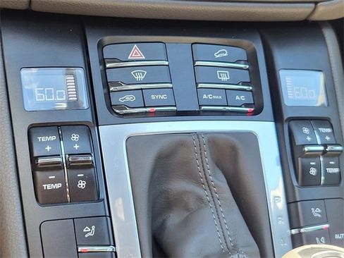 Used 2021 Porsche Macan image 27