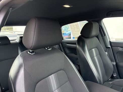 Used 2023 Honda Civic Sport image 28