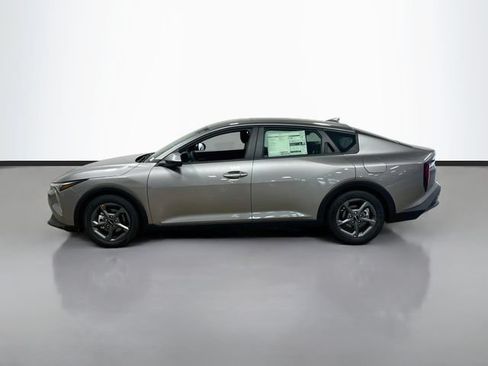 New 2026 Kia K4 FWD image 4