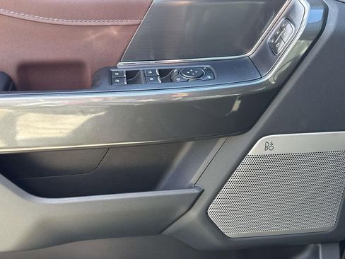 Used 2023 Ford F150 Lariat image 11