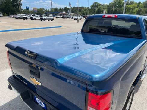 Used 2018 Chevrolet Silverado 1500 LT w/ Texas Edition RWD image 38