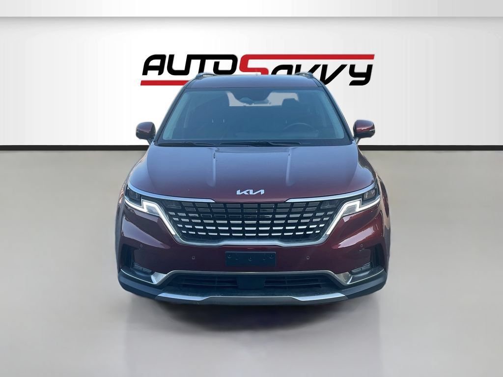 Used 2024 Kia Carnival SX FWD image 2