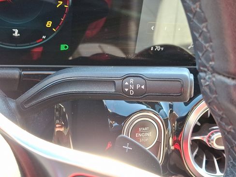 Used 2021 Mercedes-Benz GLA 250 4MATIC image 15