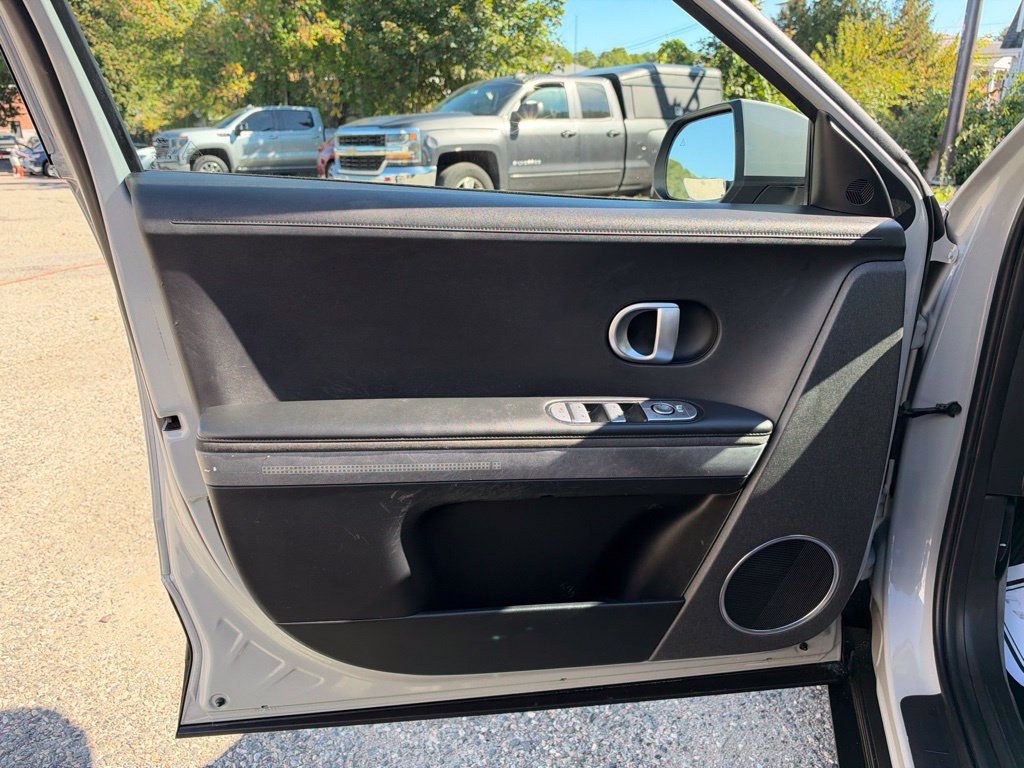 Certified 2023 Hyundai Ioniq 5 SEL AWD/4WD image 12
