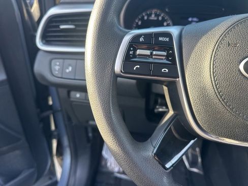 Used 2020 Kia Sorento LX image 18