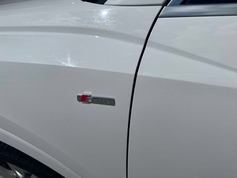 Used 2025 Audi Q3 2.0T Premium AWD/4WD image 13