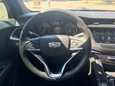 Used 2021 Cadillac XT6 Luxury FWD image 14