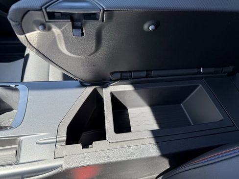 New 2025 Chevrolet Equinox EV RS image 20