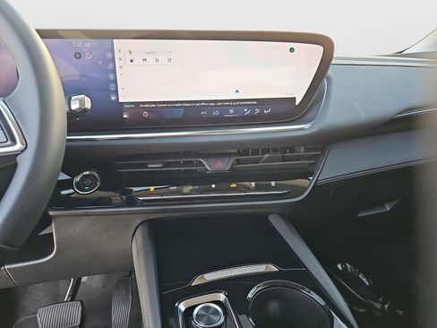 Used 2025 Buick Envision Preferred image 15