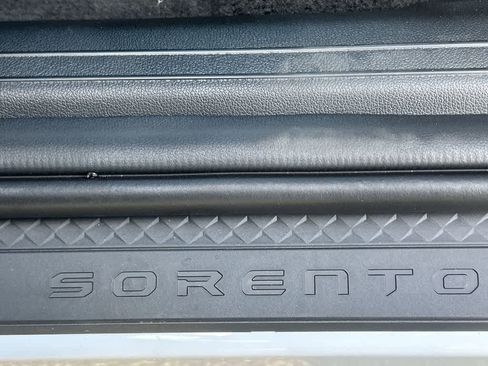 New 2026 Kia Sorento LX image 10