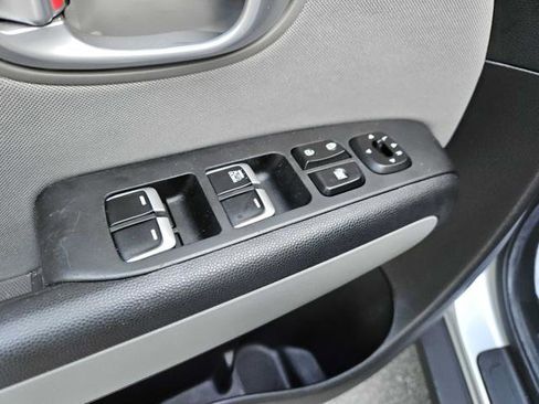 Used 2018 Kia Soul ! image 14