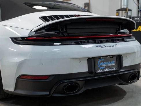Used 2025 Porsche 911 Carrera T RWD image 12