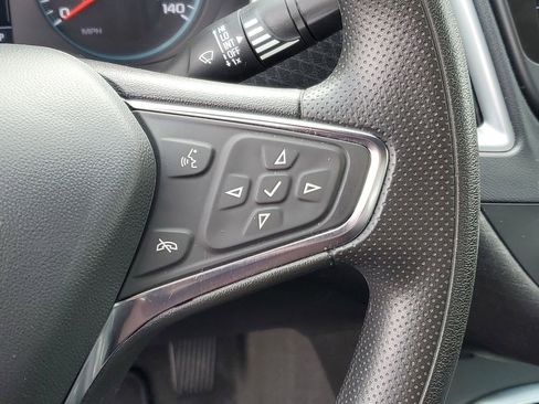 Used 2024 Chevrolet Malibu LT image 17