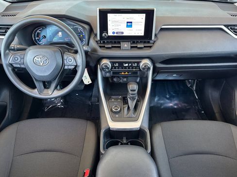 Certified 2024 Toyota RAV4 LE AWD/4WD image 17