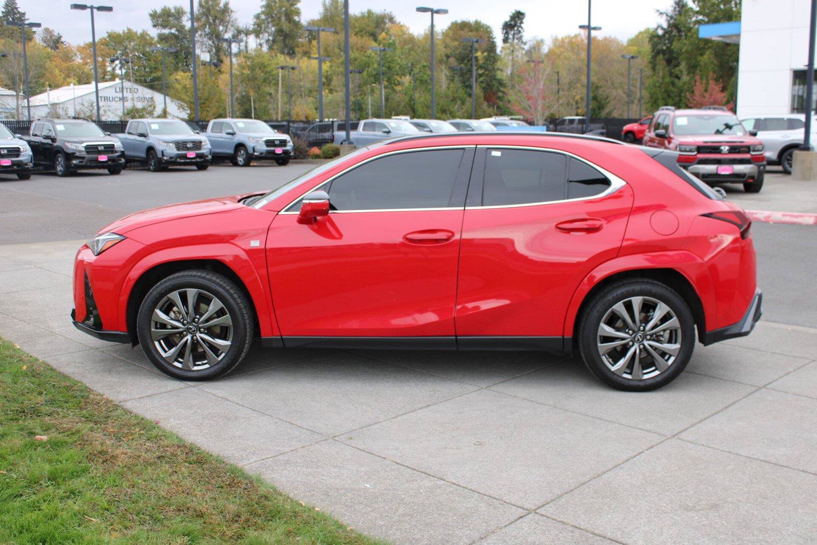 Used 2024 Lexus UX 250h F Sport AWD/4WD image 2