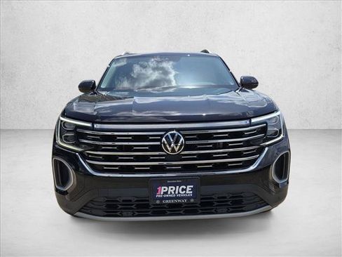 Used 2024 Volkswagen Atlas SEL AWD/4WD image 2