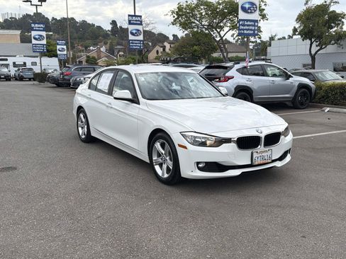Used 2013 BMW 328i Sedan RWD image 3