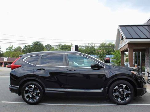 Used 2017 Honda CR-V Touring image 4