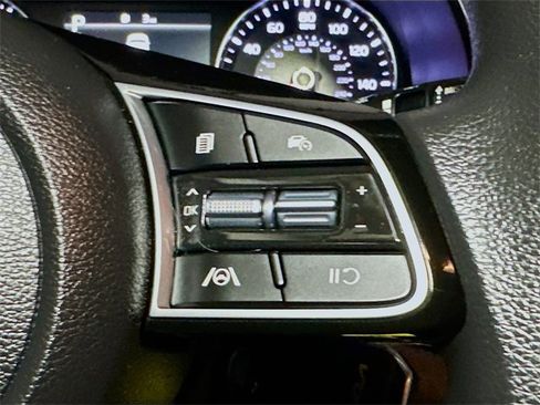 Used 2023 Kia Forte LXS image 35