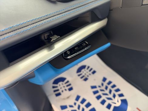 Used 2021 Chevrolet Corvette Stingray Premium Cpe w/ Z51 Performance Package image 26