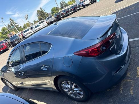Used 2016 MAZDA MAZDA3 i Grand Touring FWD image 5