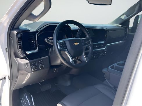 Used 2026 Chevrolet Silverado 2500 LTZ AWD/4WD image 14