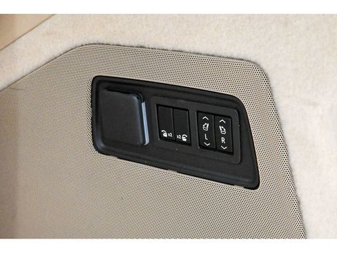 Used 2023 Cadillac Escalade Premium Luxury w/ Performance Package image 61