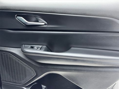 Used 2023 Jeep Grand Cherokee L Laredo image 53