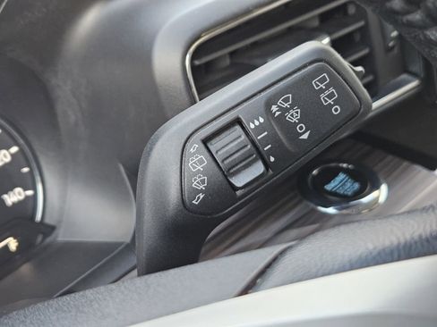 Used 2023 Ford Explorer Limited w/ Equipment Group 301A image 27