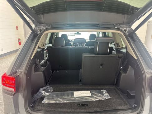 New 2026 Volkswagen Atlas Peak Edition AWD/4WD image 12