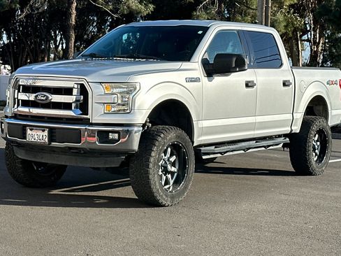 Used 2016 Ford F150 XLT image 8
