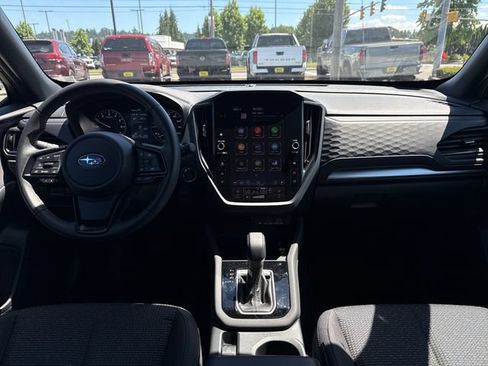 Used 2025 Subaru Forester Premium AWD/4WD image 13