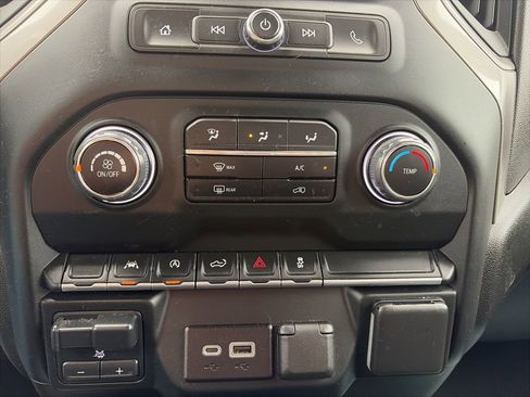 Used 2023 Chevrolet Silverado 1500 Custom image 20