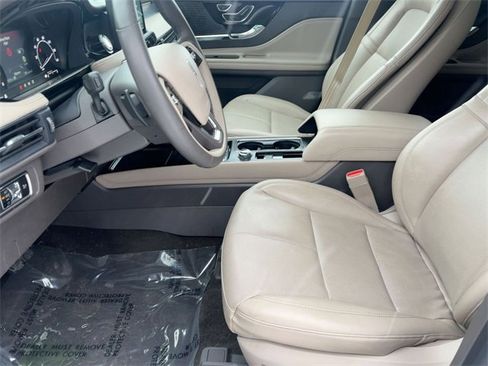 Used 2022 Lincoln Corsair AWD w/ Equipment Group 101A image 12