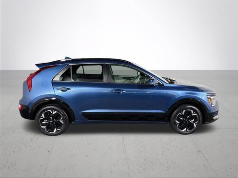 Certified 2023 Kia Niro Wind FWD image 6