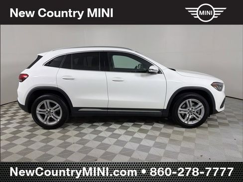 Used 2023 Mercedes-Benz GLA 250 4MATIC image 8