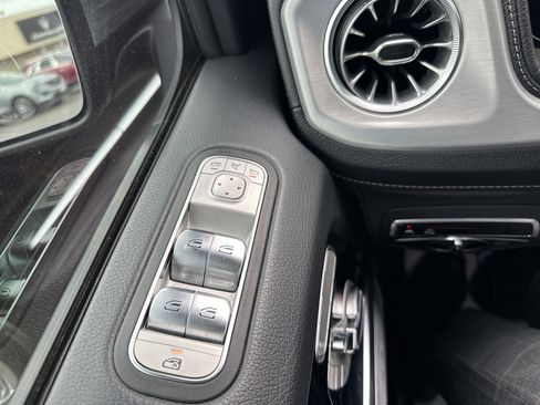 Used 2021 Mercedes-Benz G 550 image 32