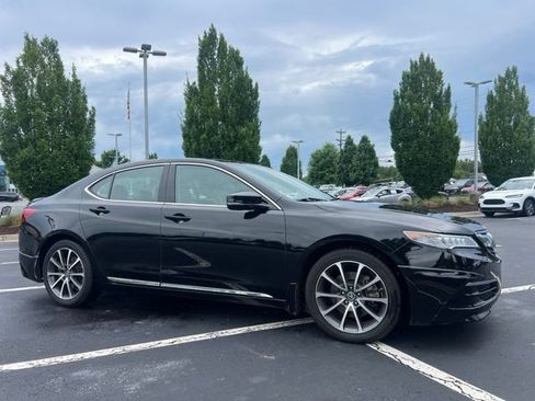Used 2015 Acura TLX V6 w/ Technology Package FWD image 4
