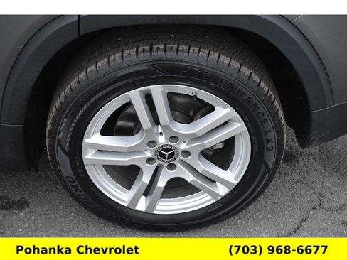 Used 2023 Mercedes-Benz GLB 250 250 4MATIC image 40